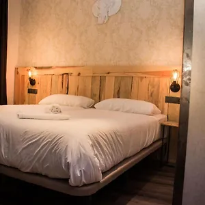 Guest house Black Swan The Penthouse, Seville